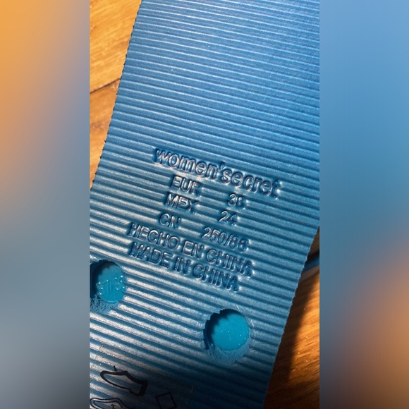 Women’secret New Beach/home Flip-flops New with tags beige/blue sz EUR 38 us 7.5 - Picture 3 of 7